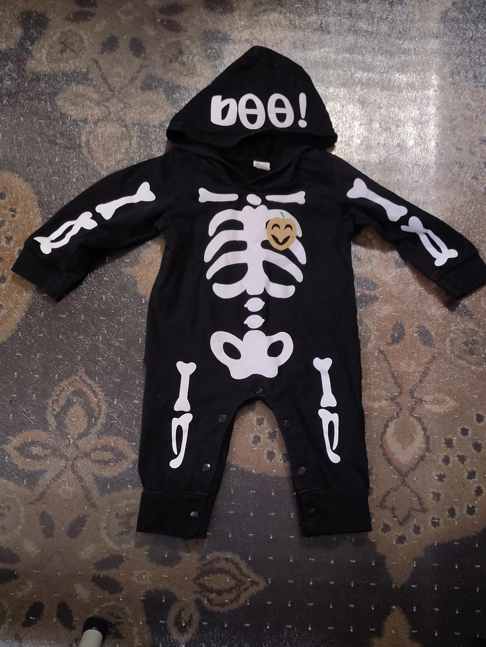 6/12m Skeleton Suit Small $25